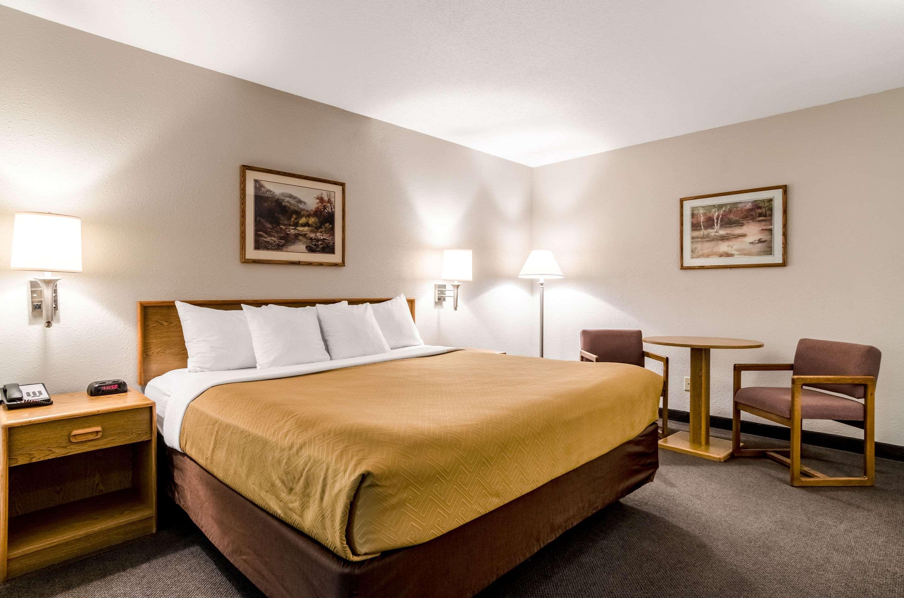 Rodeway Inn Ainsworth Eksteriør billede