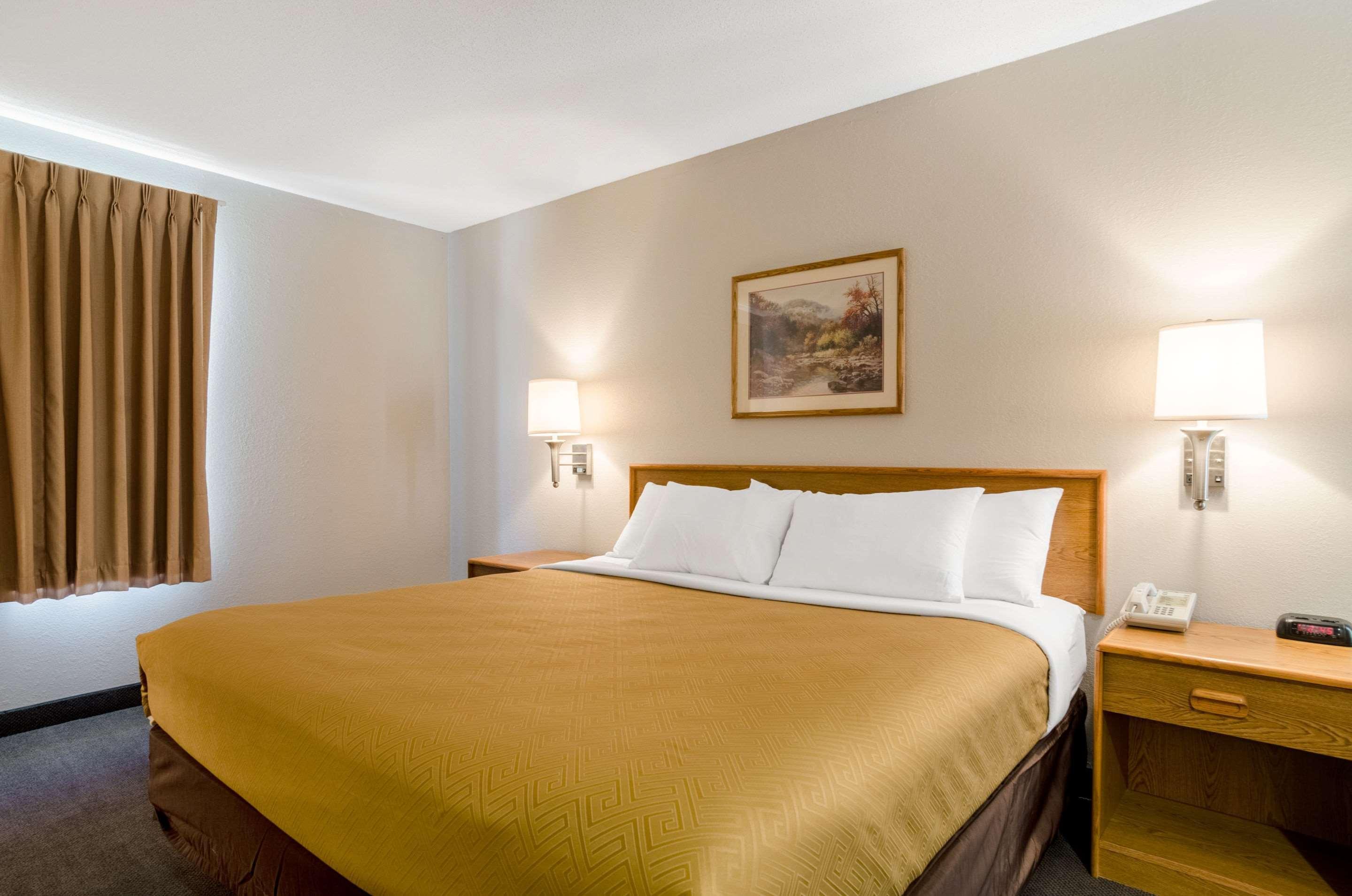 Rodeway Inn Ainsworth Eksteriør billede