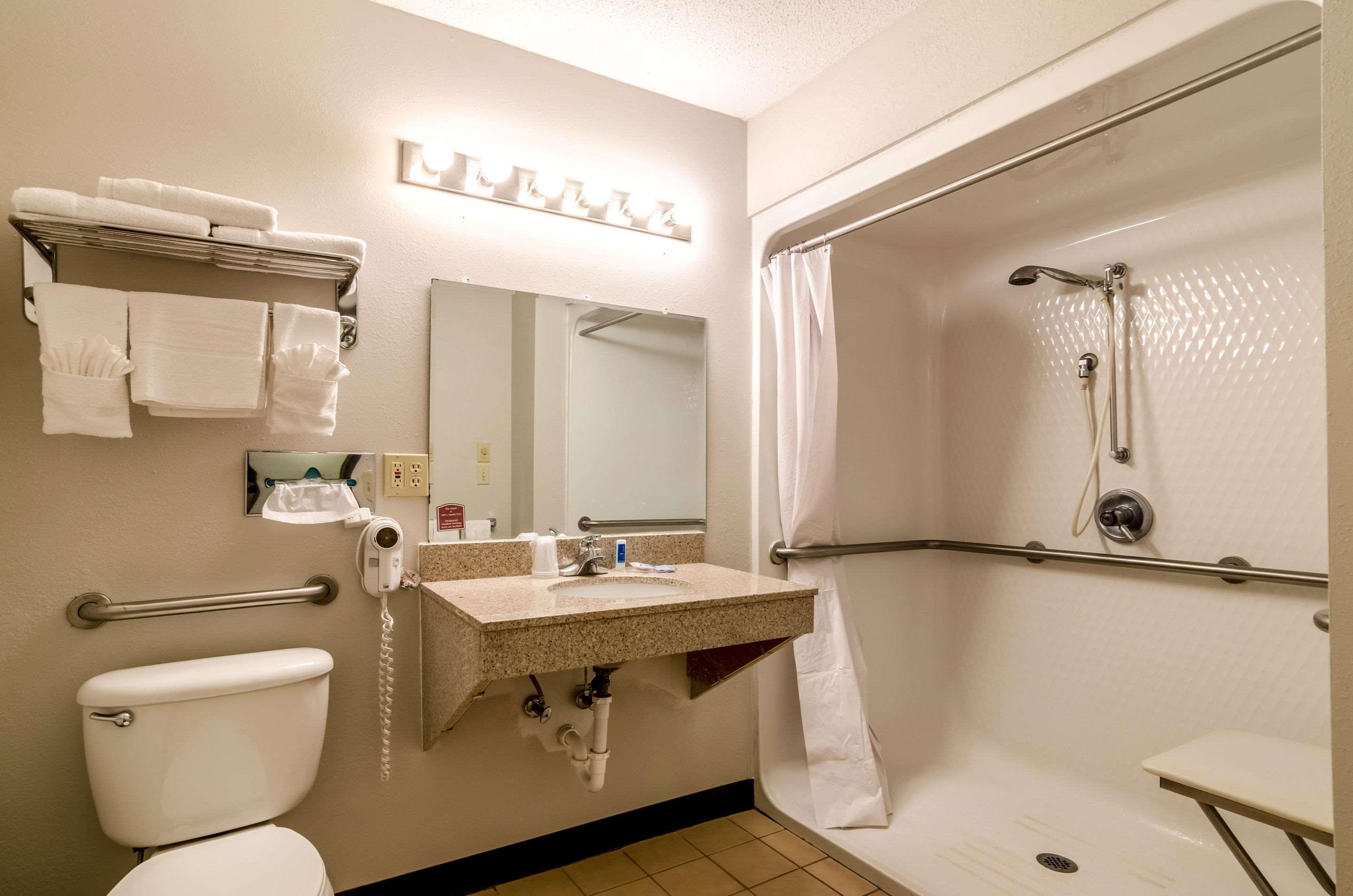 Rodeway Inn Ainsworth Eksteriør billede