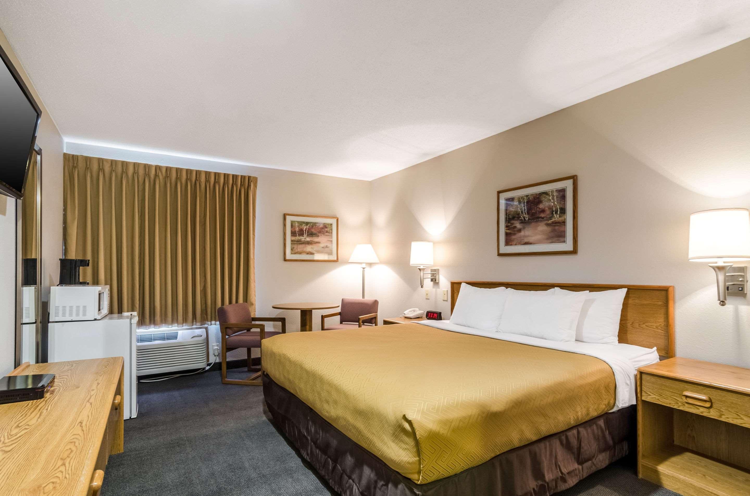Rodeway Inn Ainsworth Eksteriør billede