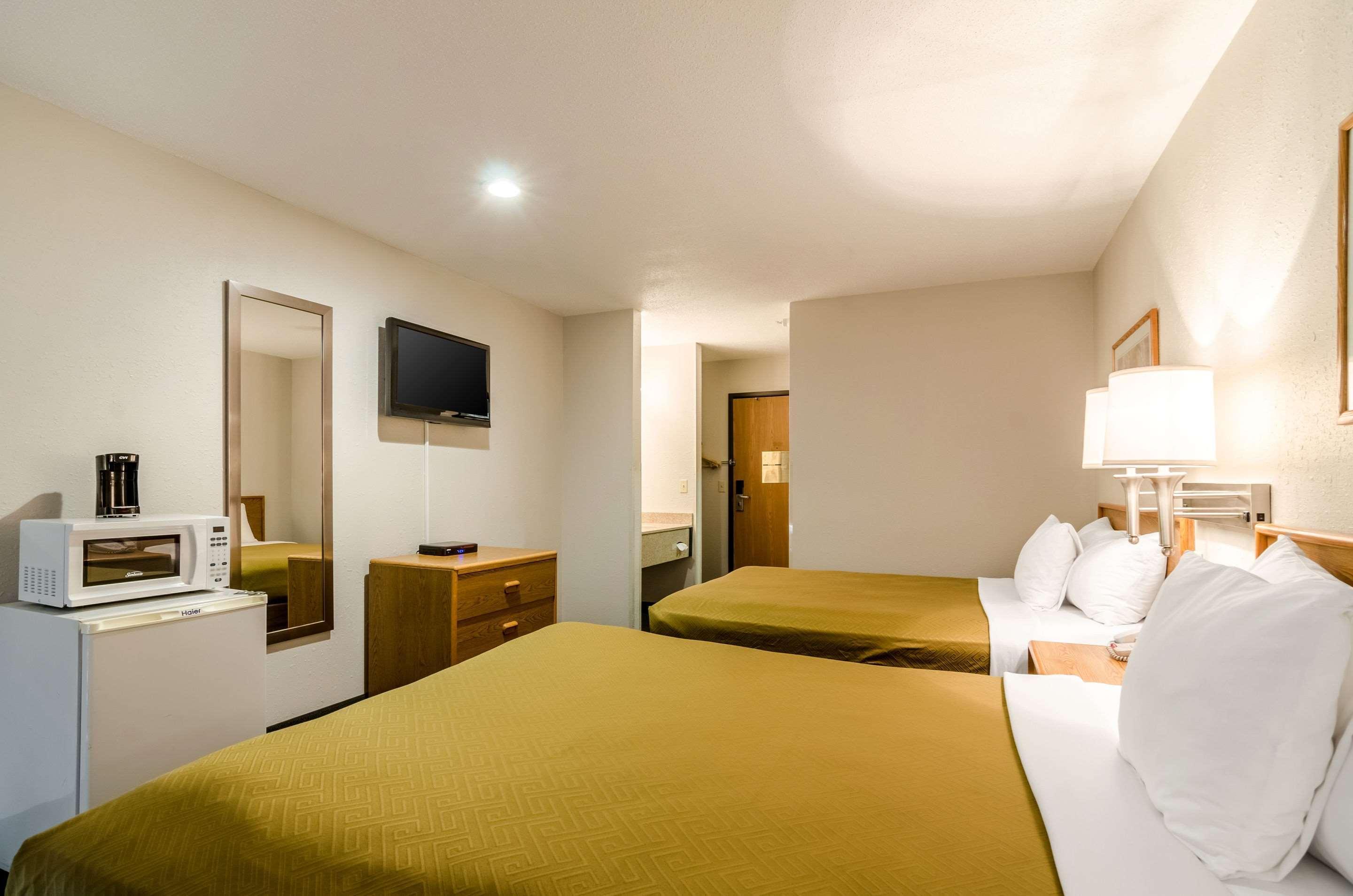 Rodeway Inn Ainsworth Eksteriør billede