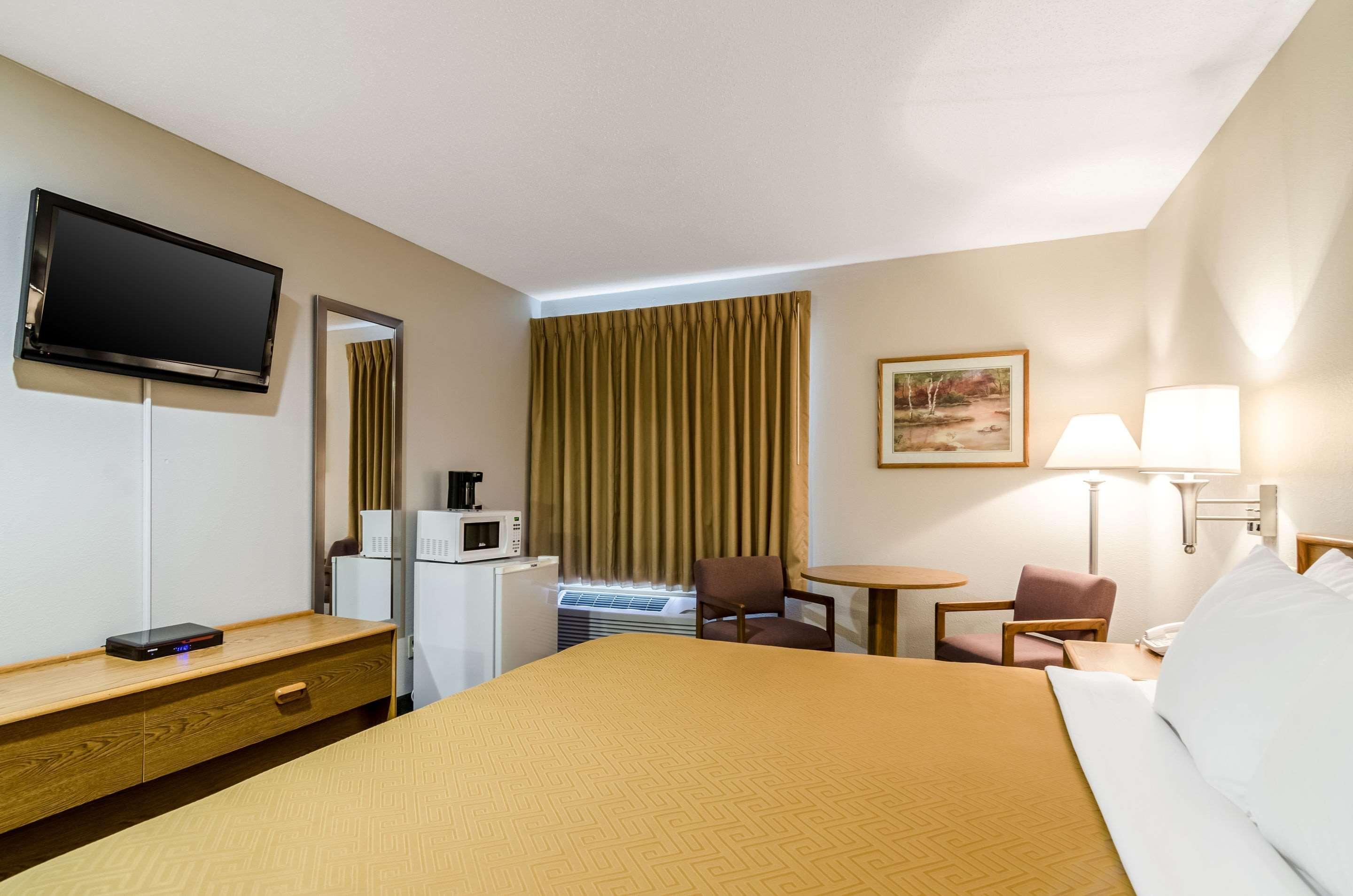 Rodeway Inn Ainsworth Eksteriør billede