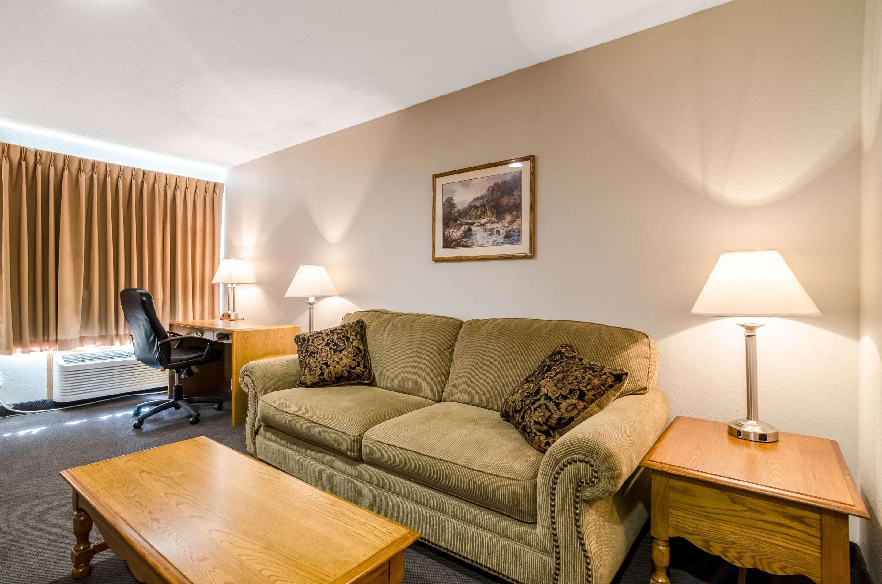Rodeway Inn Ainsworth Eksteriør billede